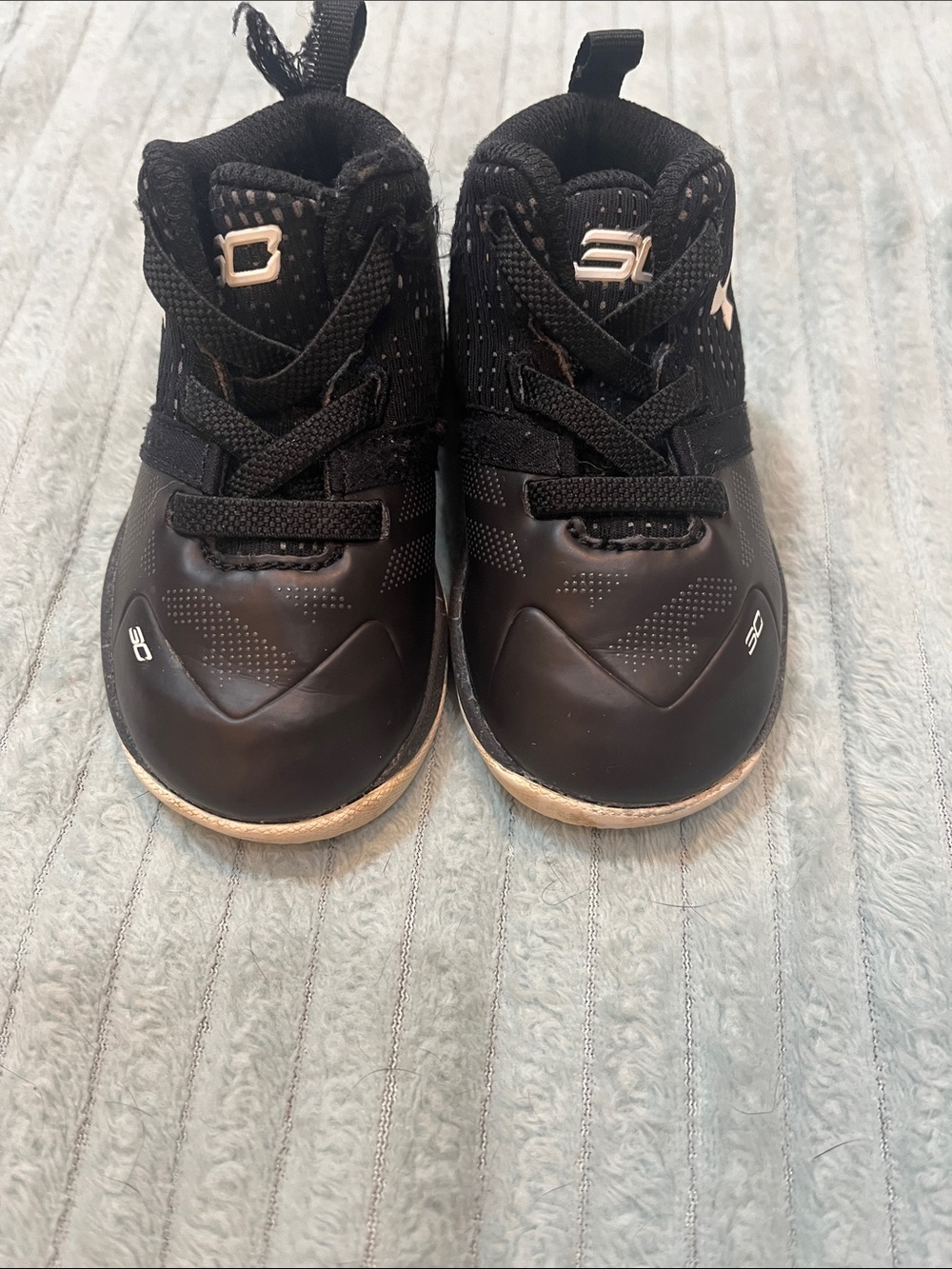 Toddler size 4 under armour Black Athletic Sneakers